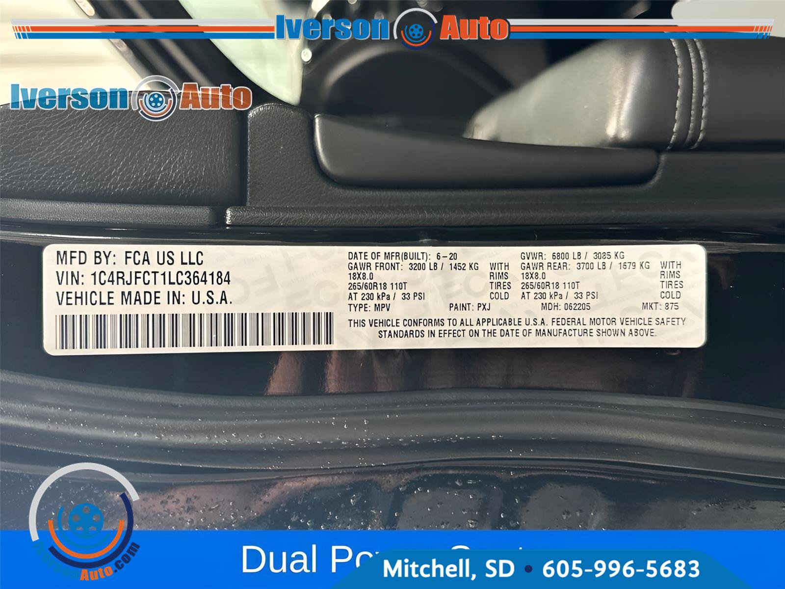 Used 2020 Jeep Grand Cherokee Overland AWD/4WD image 14