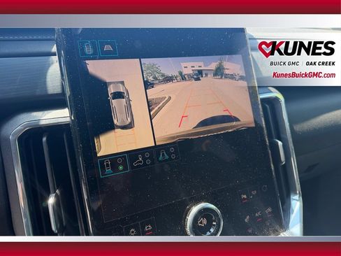 Used 2024 GMC Acadia Elevation AWD/4WD image 26