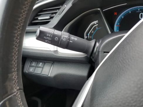 Used 2017 Honda Civic Touring image 28