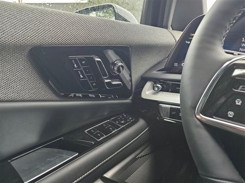 New 2026 Cadillac Optiq Sport 1 image 28