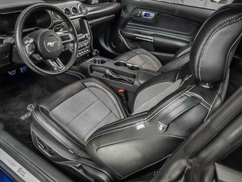 Used 2019 Ford Mustang GT Premium w/ GT Performance Package RWD image 2