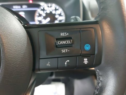 Used 2023 Nissan Rogue SV w/ SV Premium B Package AWD/4WD image 18