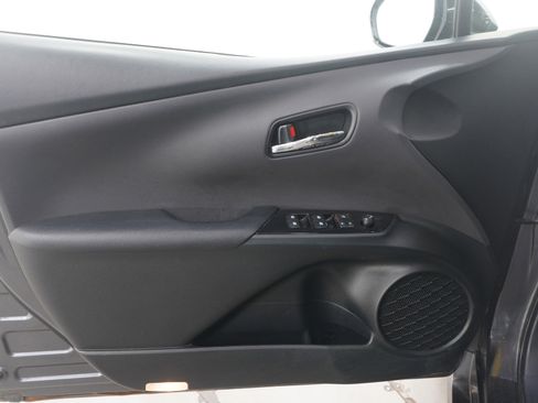 Used 2017 Toyota Prius Prime Premium image 19