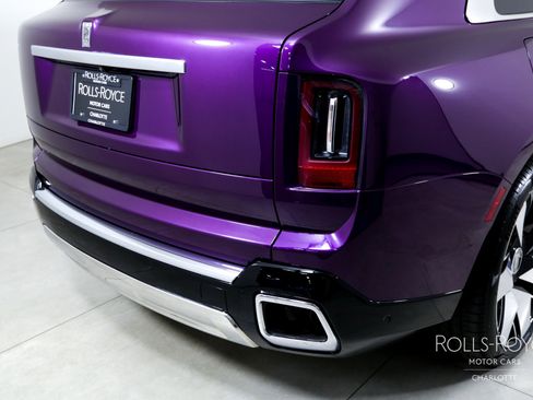 Used 2025 Rolls-Royce Cullinan image 48