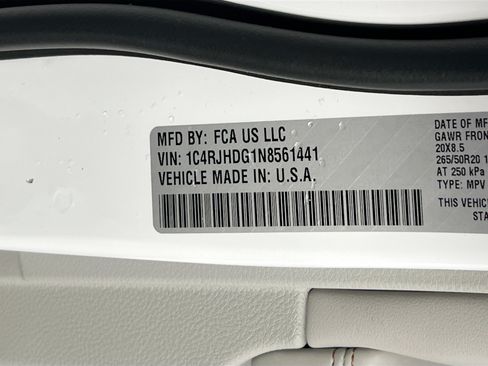 Used 2022 Jeep Grand Cherokee Overland AWD/4WD image 33