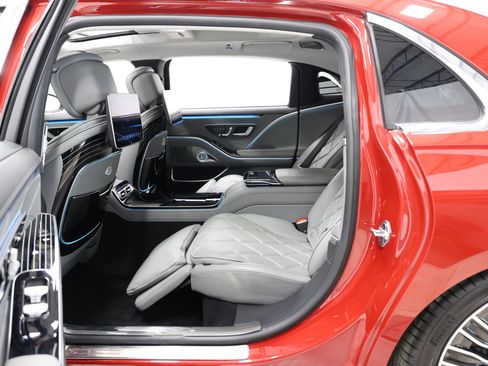 Used 2021 Mercedes-Benz Maybach S 580 4MATIC image 57