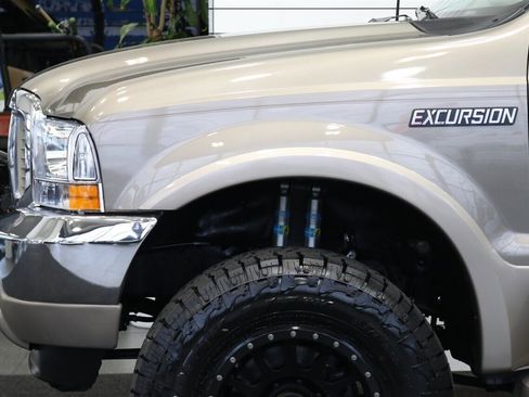 Used 2002 Ford Excursion Limited image 46