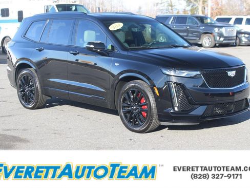 Used 2024 Cadillac XT6 Sport w/ LPO, Onyx Lite Package image 1