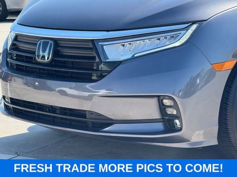 Used 2024 Honda Odyssey EX-L image 3