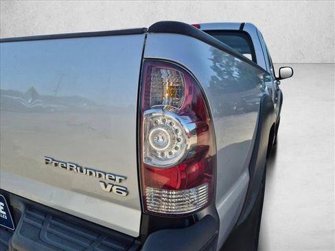 Used 2010 Toyota Tacoma PreRunner RWD image 12