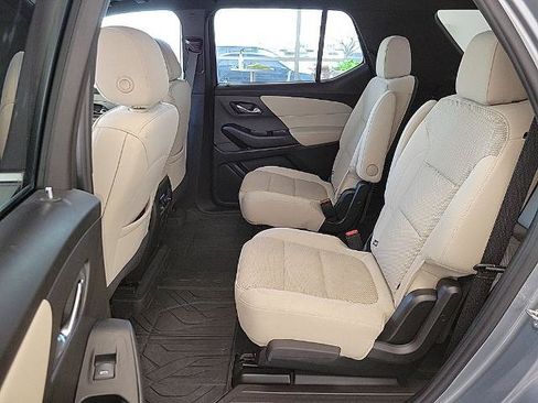 Used 2023 Chevrolet Traverse LT w/ LPO, Floor Liner Package AWD/4WD image 10