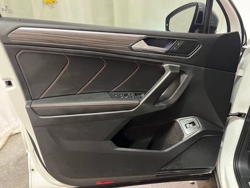 Certified 2024 Volkswagen Tiguan Wolfsburg Edition w/ Panoramic Sunroof Package image 10