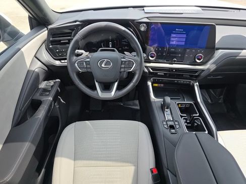 Used 2025 Lexus TX 350 AWD image 23