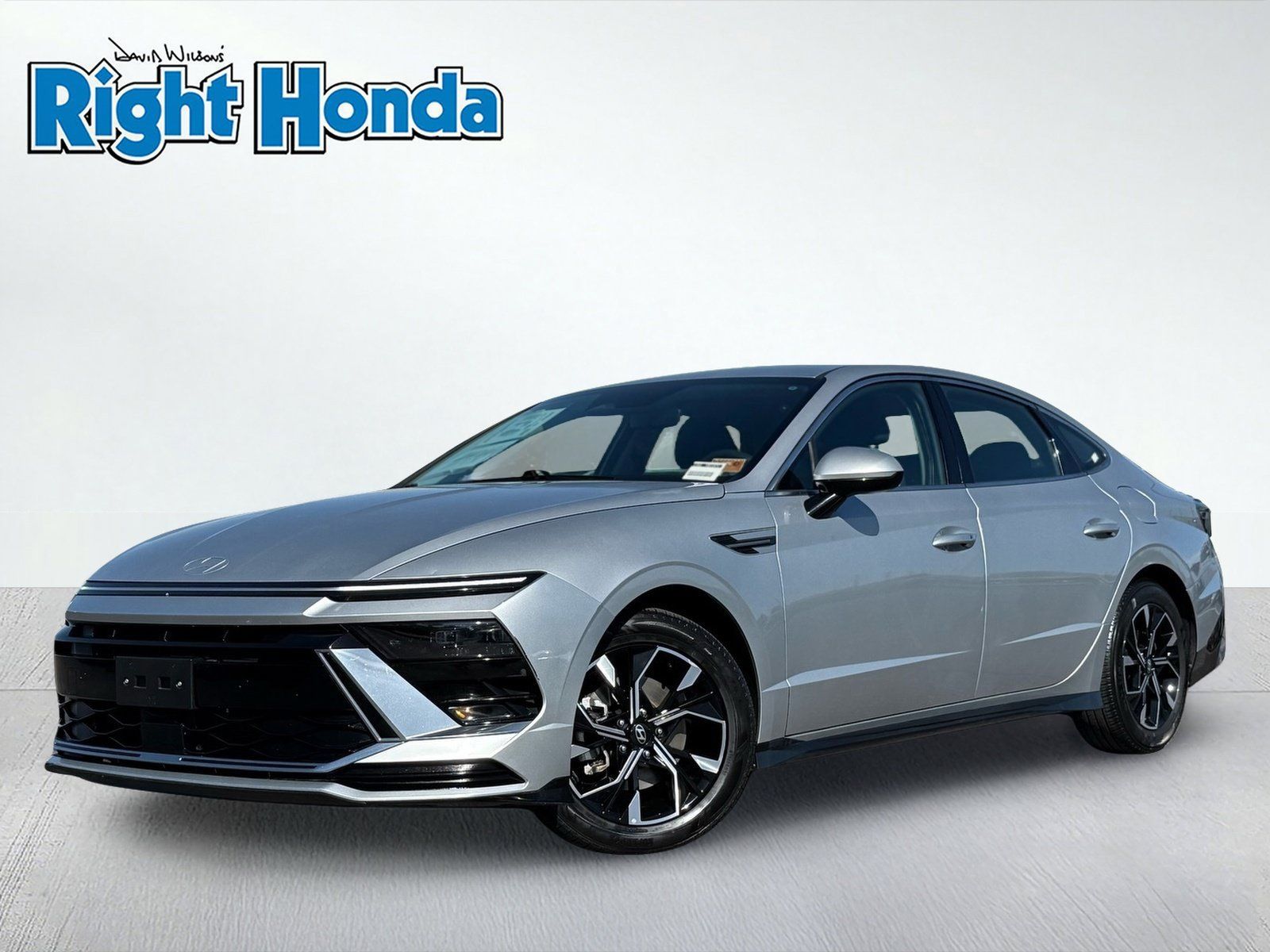 Used 2025 Hyundai Sonata SEL FWD image 2