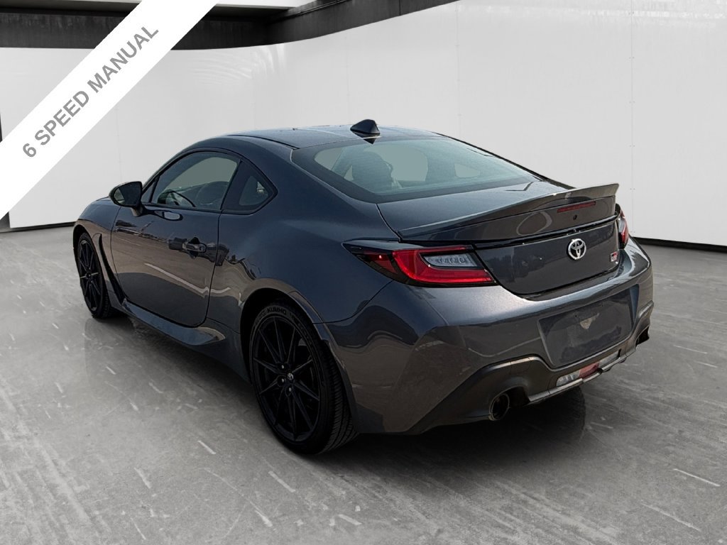 Used 2023 Toyota GR86 Premium RWD image 3