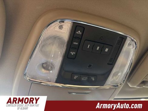 Used 2021 Jeep Grand Cherokee Limited image 24