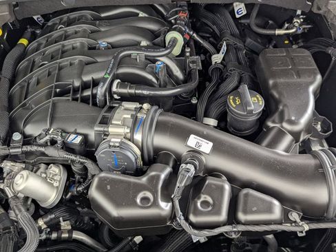 New 2025 Jeep Grand Cherokee Altitude image 12