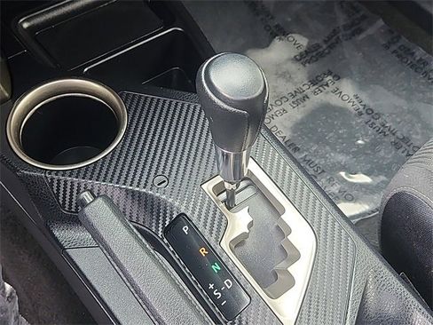 Used 2013 Toyota RAV4 XLE image 21