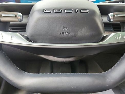 Used 2022 Lucid Air Grand Touring image 39