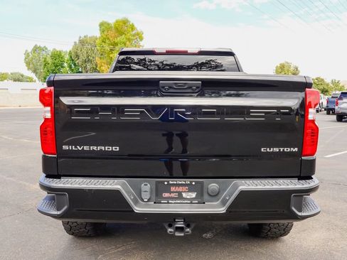Used 2023 Chevrolet Silverado 1500 Custom RWD image 11