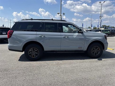 New 2025 Ford Expedition Tremor image 4