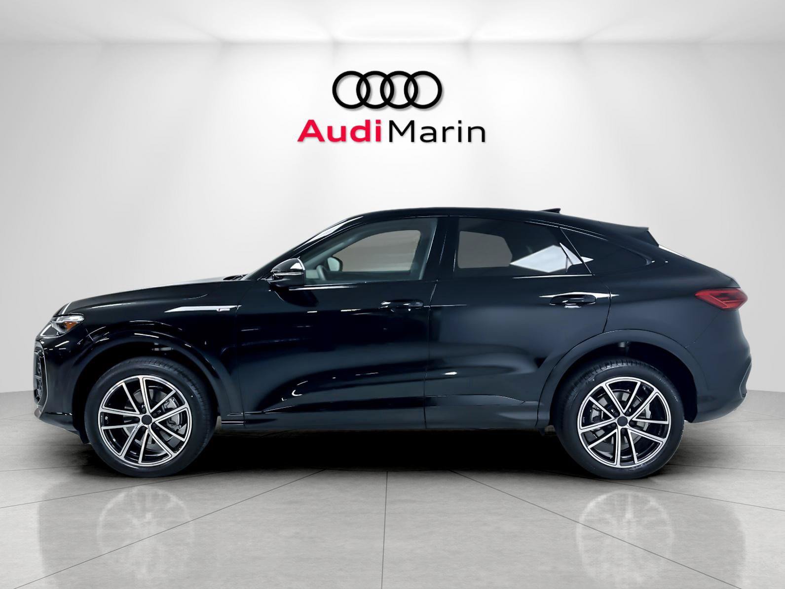 New 2026 Audi Q5 Premium Plus AWD/4WD image 2