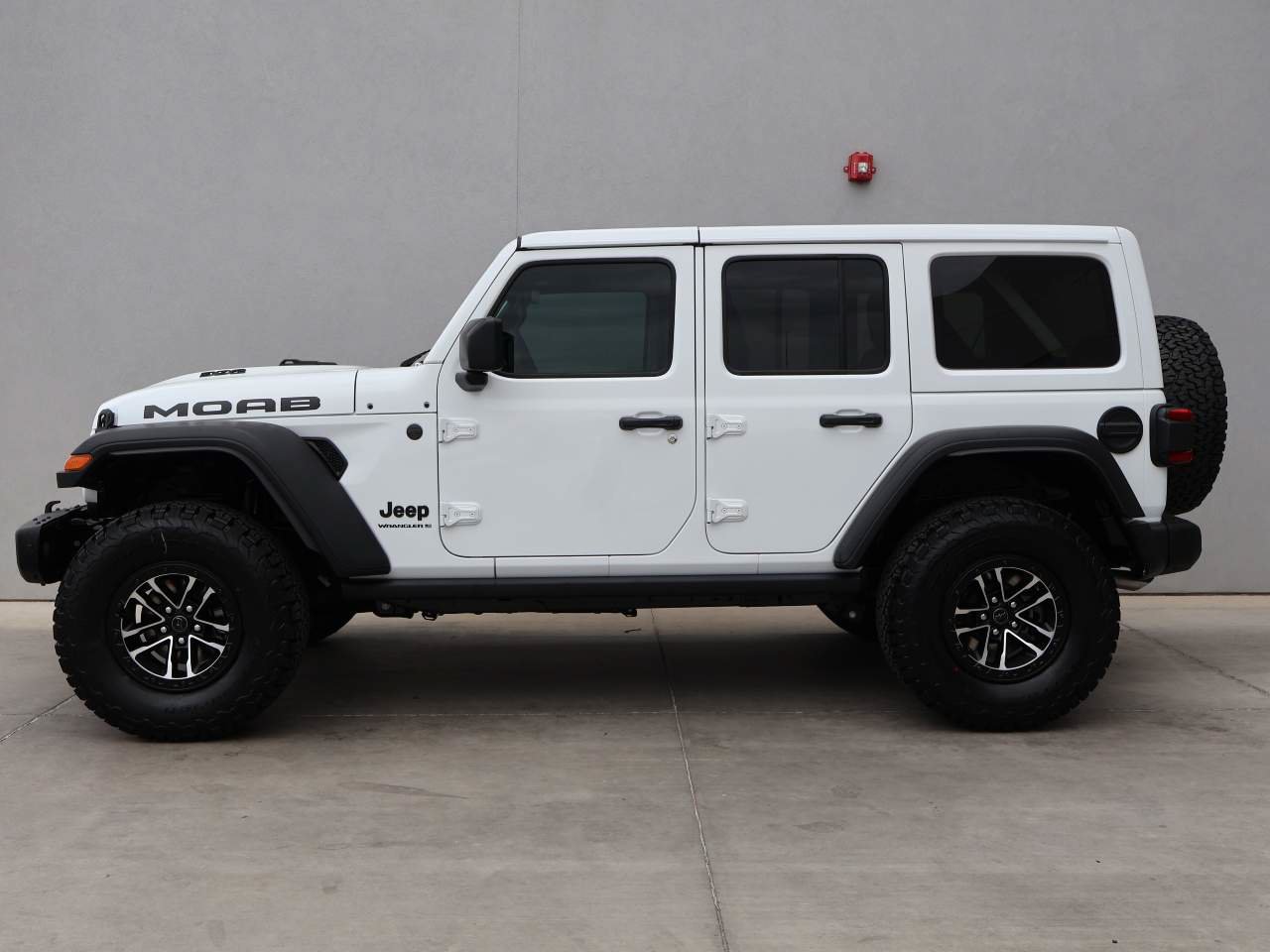 New 2026 Jeep Wrangler Unlimited Rubicon 392 w/ Quick Order Package 27X Moab AWD/4WD image 2