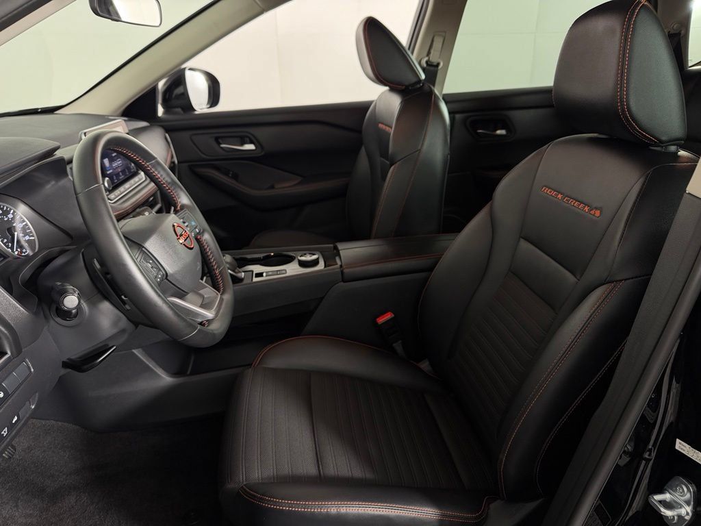 Used 2026 Nissan Rogue SV AWD/4WD image 21