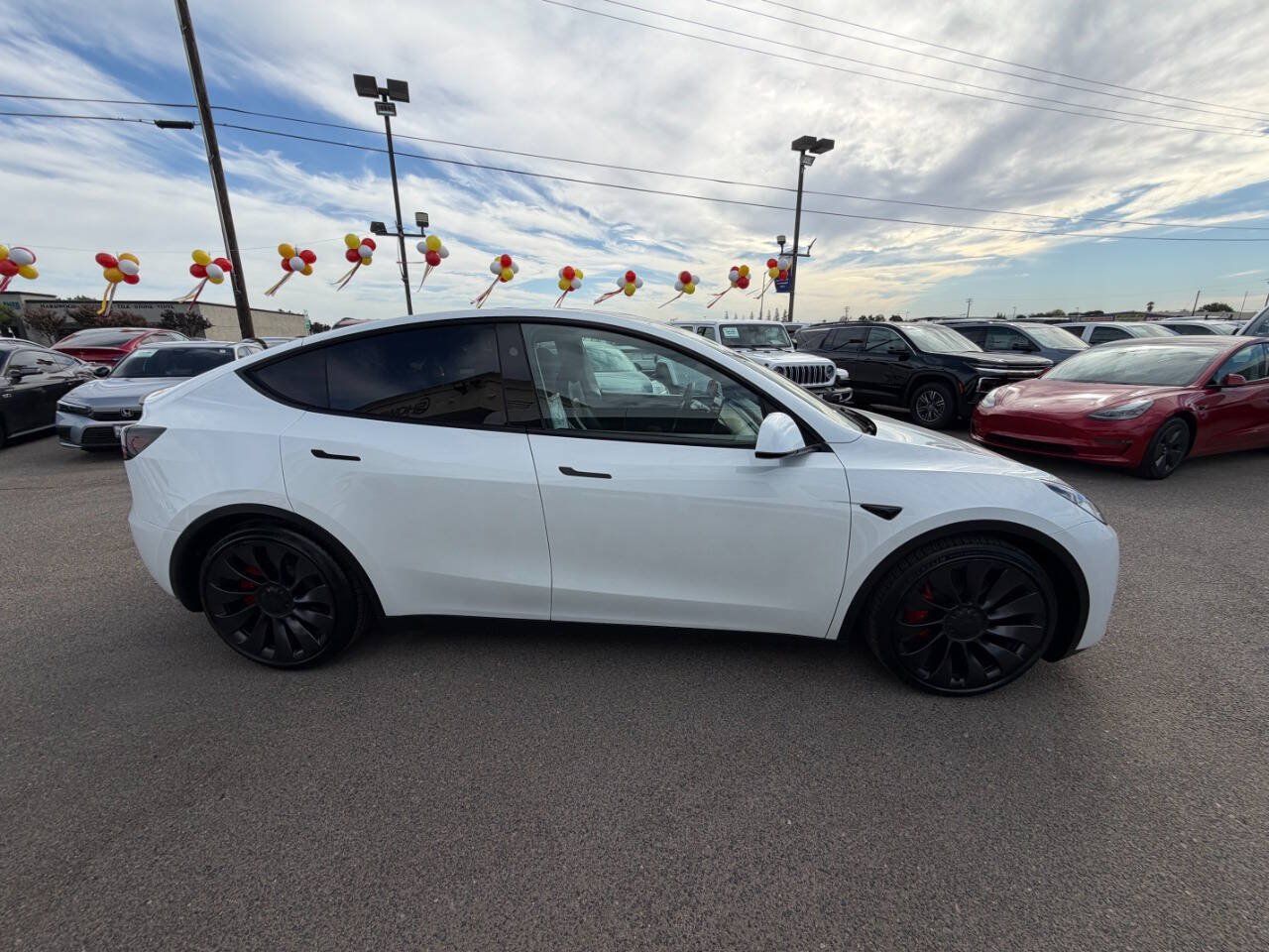 Used 2023 Tesla Model Y Performance AWD/4WD image 5