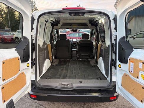 Used 2022 Ford Transit Connect XLT FWD image 14