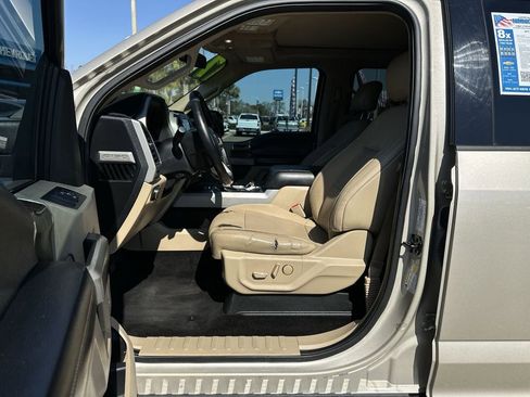 Used 2017 Ford F150 Lariat image 19