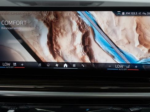 Used 2026 BMW X7 xDrive40i AWD/4WD image 27