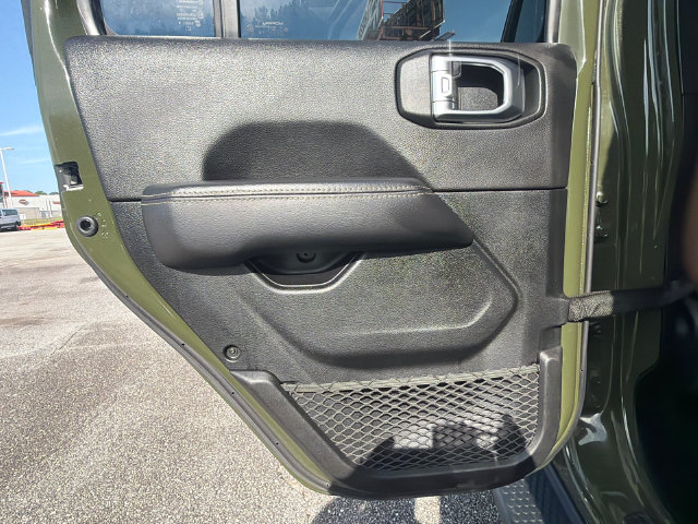 Used 2021 Jeep Wrangler Unlimited Sahara w/ Cold Weather Group AWD/4WD image 20