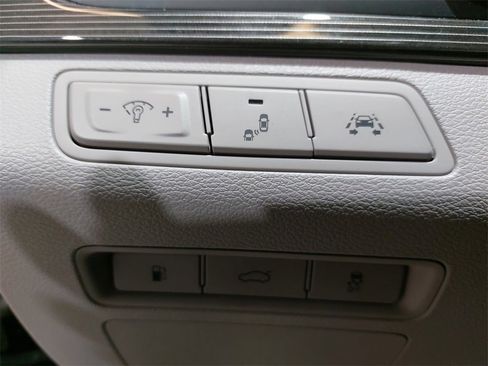 Used 2018 Hyundai Sonata Limited w/ Limited Ultimate Package 03 image 24