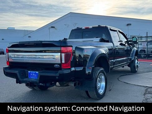 Certified 2022 Ford F450 Platinum w/ FX4 Off-Road Package image 5