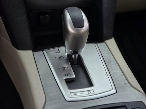 Used 2011 Subaru Outback 3.6R Limited w/ PWR Moonroof Pkg image 19