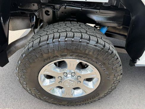 Used 2024 RAM 2500 Big Horn w/ Off Road Package AWD/4WD image 13