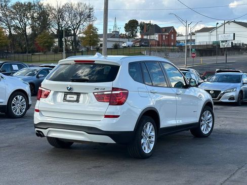 Used 2016 BMW X3 xDrive28i AWD/4WD image 2