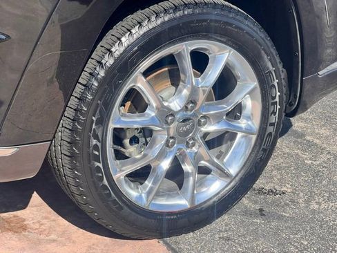 Used 2015 Jeep Grand Cherokee Summit AWD/4WD image 39