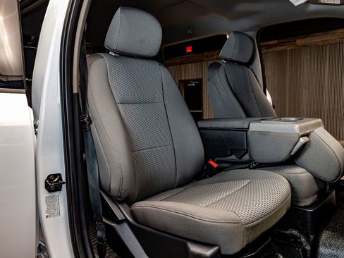 Used 2022 Ford F250 XLT w/ XLT Value Package image 28