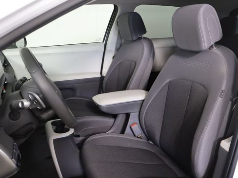 Used 2024 Hyundai Ioniq 5 SEL RWD image 28