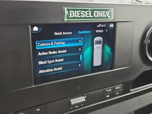 Used 2024 Mercedes-Benz Sprinter 2500 image 24
