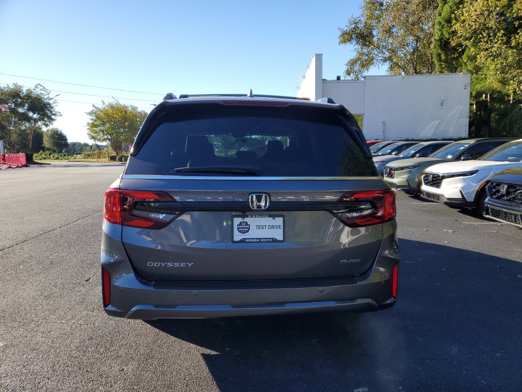 New 2027 Honda Odyssey Elite image 6