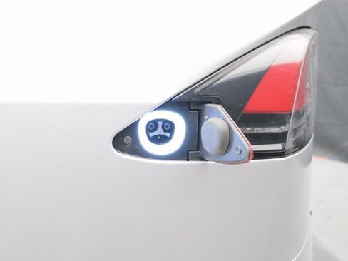 Used 2016 Tesla Model X 90D image 15