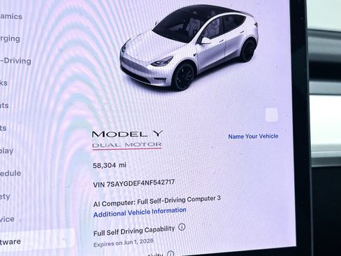 Used 2022 Tesla Model Y Performance AWD/4WD image 23