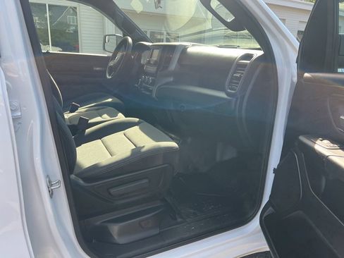 Used 2024 RAM 1500 Tradesman w/ Power Driver Seat Group AWD/4WD image 33