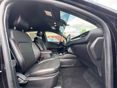 Used 2025 Ford Escape ST-Line w/ Tech Pack #1 AWD/4WD image 12