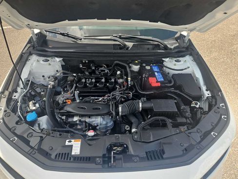 Certified 2023 Honda Accord LX image 16