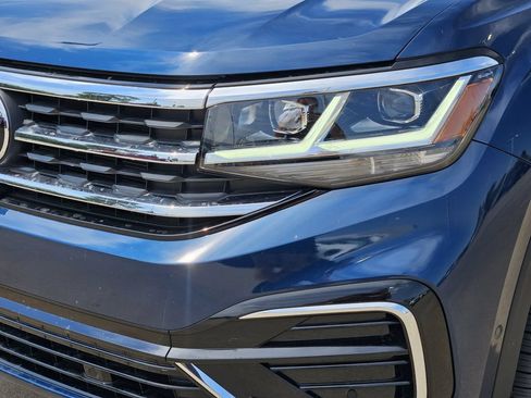 Used 2023 Volkswagen Atlas Cross Sport SEL Premium R-Line AWD/4WD image 9
