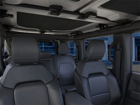 New 2025 Ford Bronco Badlands image 12